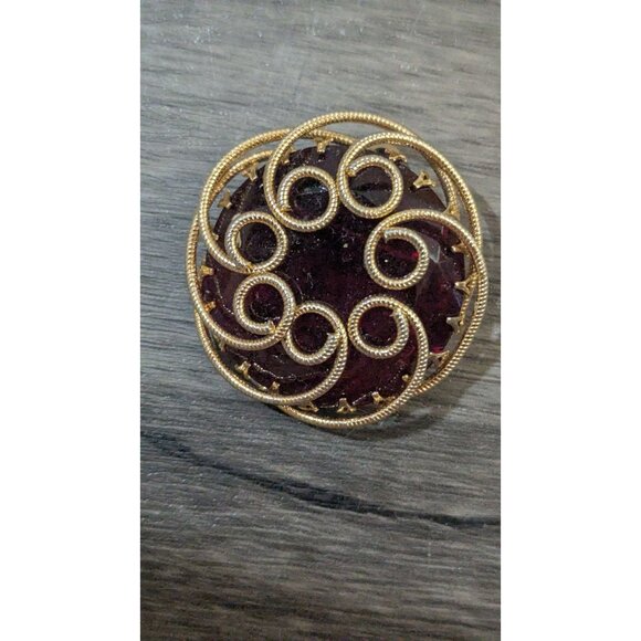 Kramer Gold Tone Swirl Red Stone Brooch & Pendant 2-In-1 Vintage Elegance - Picture 3 of 6